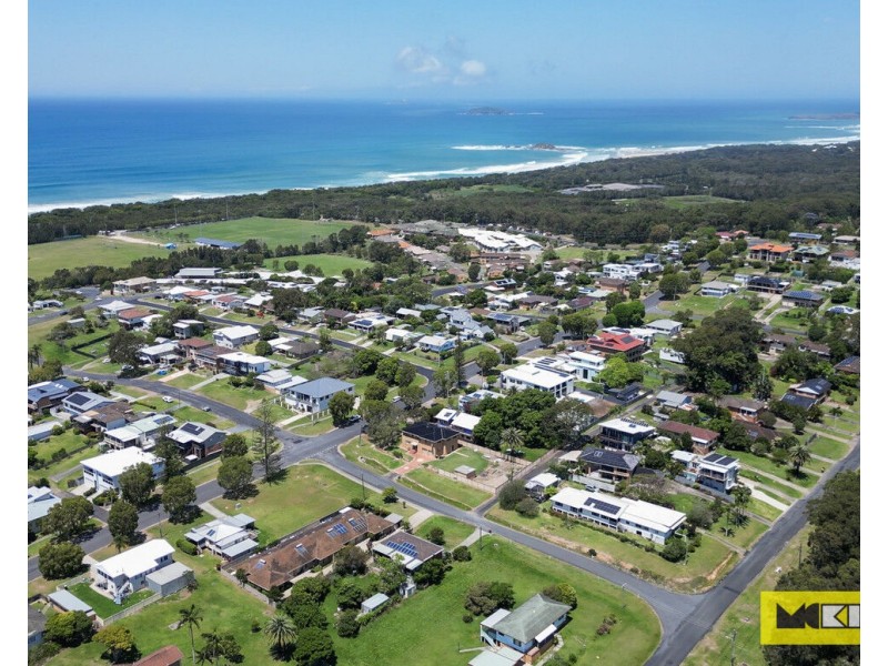 20 Nightingale Street, Woolgoolga NSW 2456