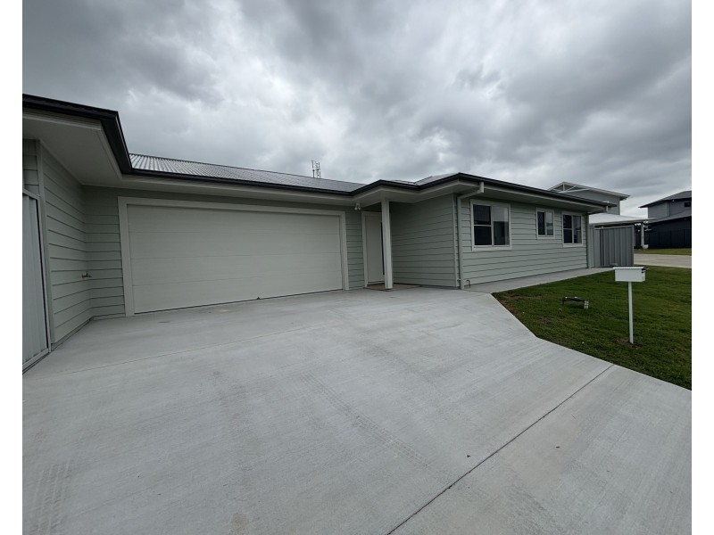 11B Clear Water Close, Grafton NSW 2460