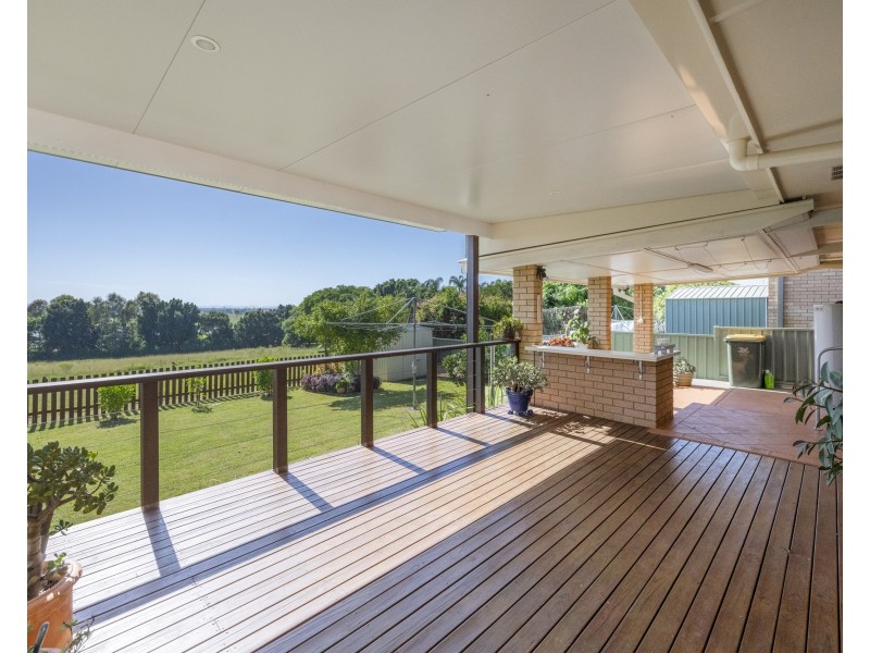 16 Figtree Avenue, Junction Hill NSW 2460