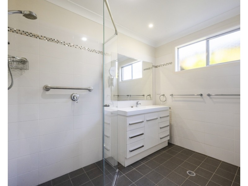 16 Figtree Avenue, Junction Hill NSW 2460