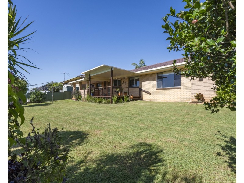 16 Figtree Avenue, Junction Hill NSW 2460