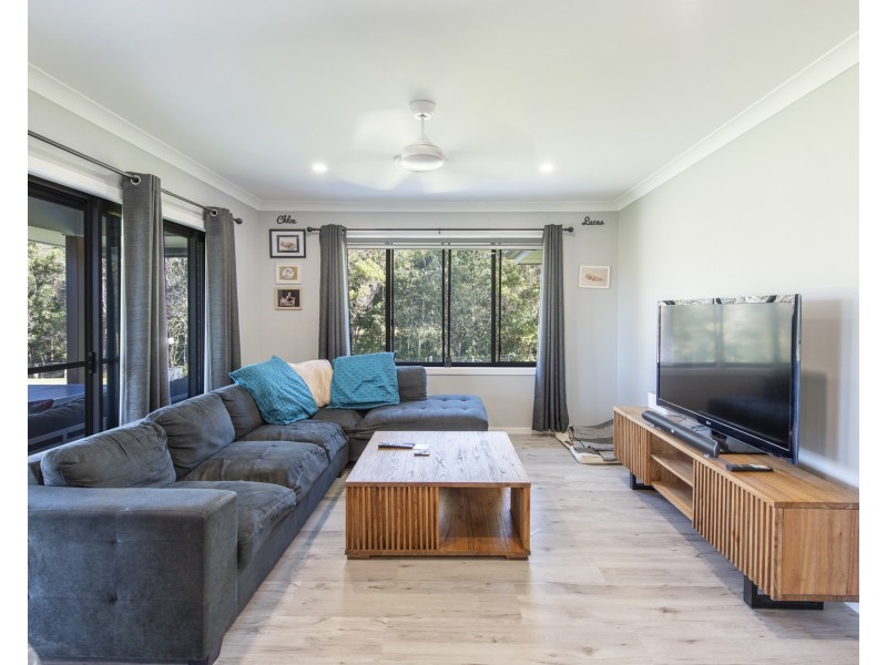 6 Harley Close, Mountain View NSW 2460