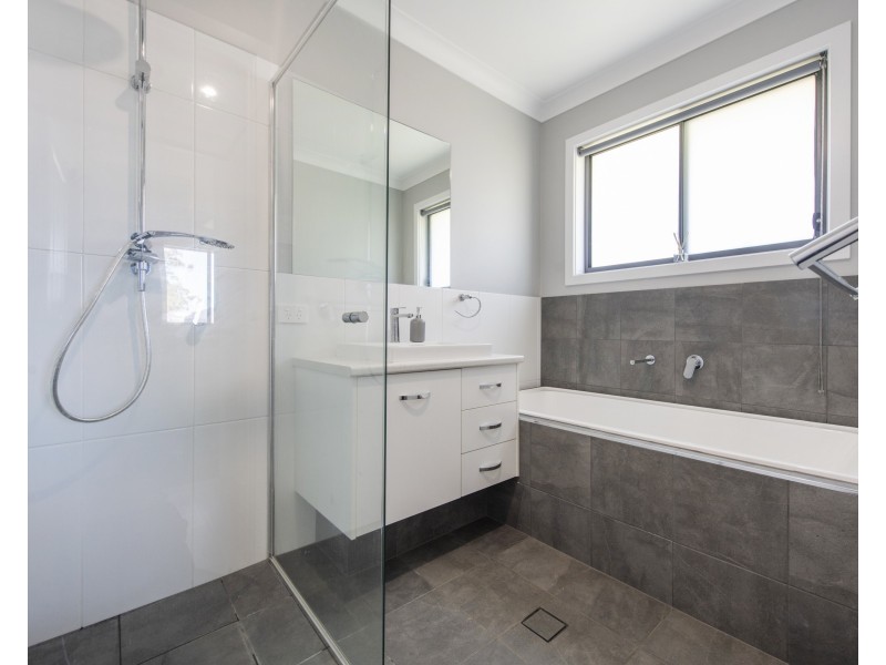 6 Harley Close, Mountain View NSW 2460