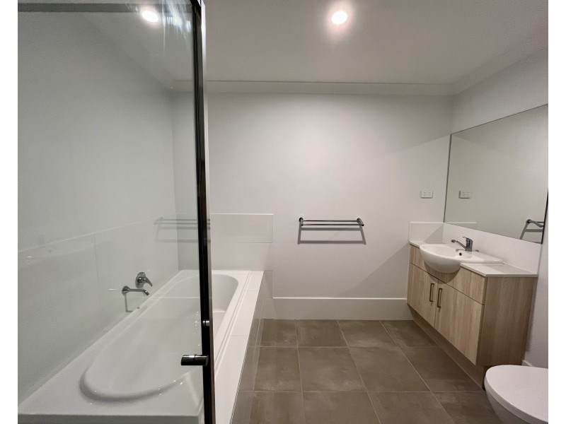 4A Gibraltar Crescent, Koolkhan NSW 2460