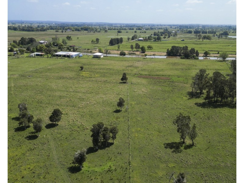 13 Coulters Lane, Calliope NSW 2462