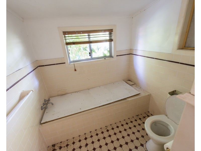 9-11 Neill Street, Lawrence NSW 2460