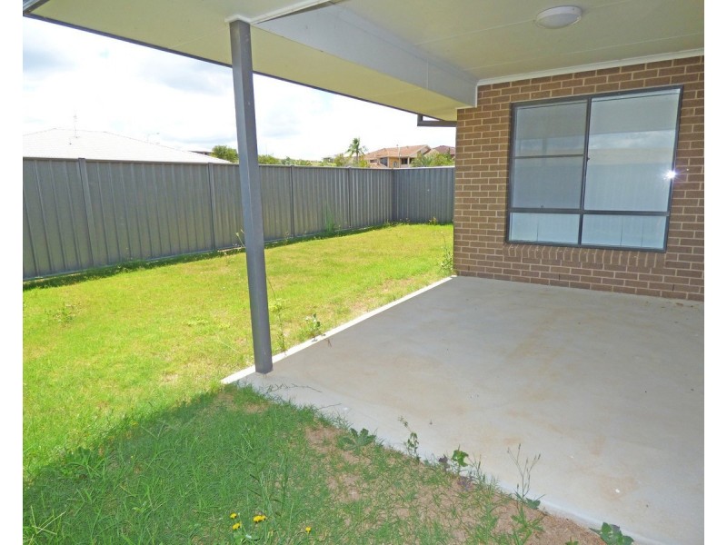 2/10 Martin Crescent, Junction Hill NSW 2460
