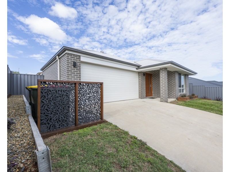 9 Dobell Court, Junction Hill NSW 2460