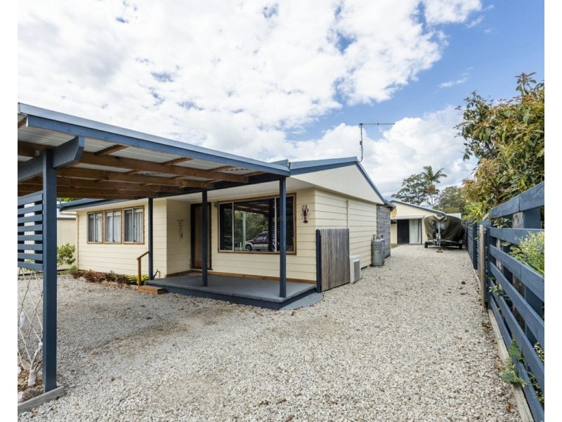 8 Hogan Street, Iluka NSW 2466