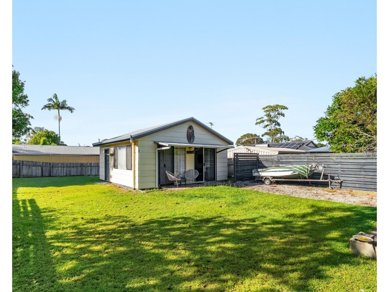 8 Hogan Street, Iluka NSW 2466