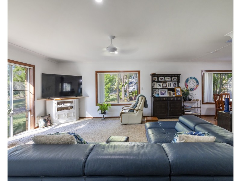 58 Hillview Drive, Waterview Heights NSW 2460