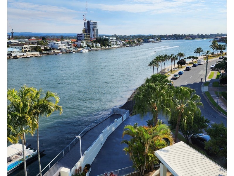 ID:21152680/40 Riverview Parade, Surfers Paradise QLD 4217