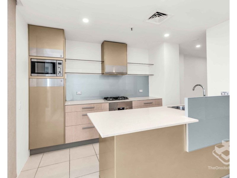 ID:21152680/40 Riverview Parade, Surfers Paradise QLD 4217