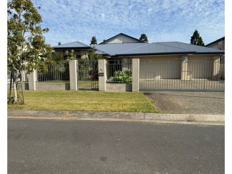 58 Barcoo Crescent, Sinnamon Park QLD 4073