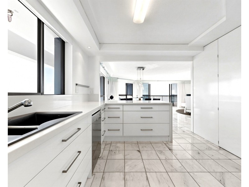115/17 Bayview Street, Runaway Bay QLD 4216