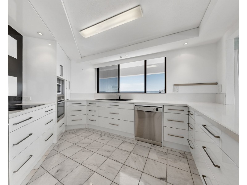 115/17 Bayview Street, Runaway Bay QLD 4216