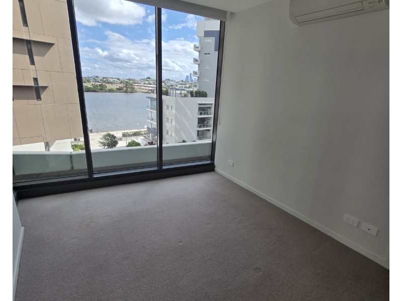 ID:21158122/37B Harbour Road, Hamilton QLD 4007