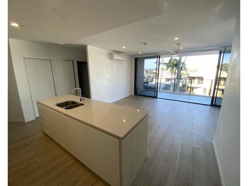 ID:21159057/266 Stanhill Drive, Surfers Paradise QLD 4217