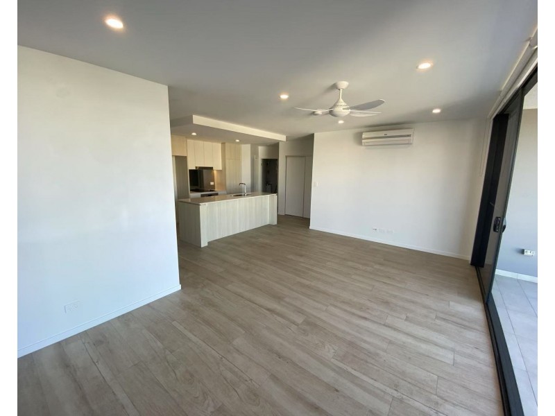 ID:21159057/266 Stanhill Drive, Surfers Paradise QLD 4217
