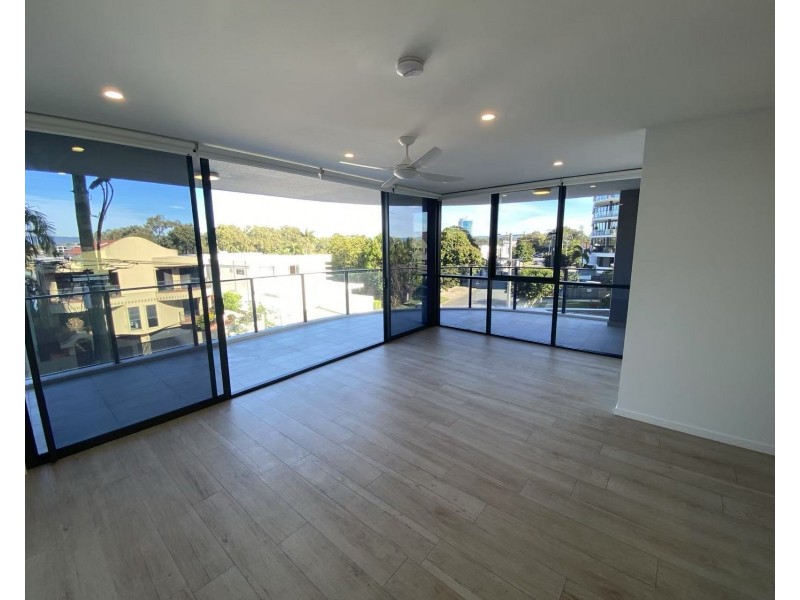 ID:21159057/266 Stanhill Drive, Surfers Paradise QLD 4217