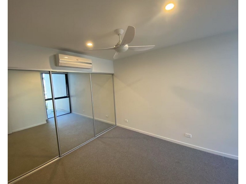 ID:21159057/266 Stanhill Drive, Surfers Paradise QLD 4217