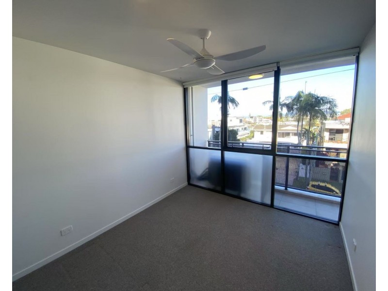 ID:21159057/266 Stanhill Drive, Surfers Paradise QLD 4217