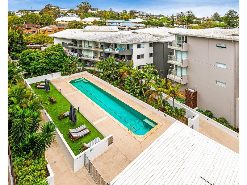 95 Clarence Road, Indooroopilly QLD 4068