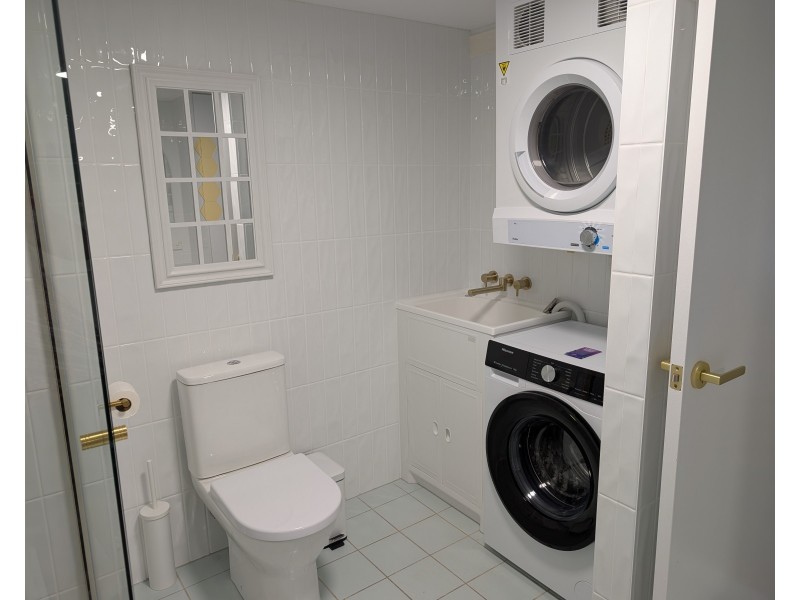 ID:21165337/35 Palm Avenue, Surfers Paradise QLD 4217