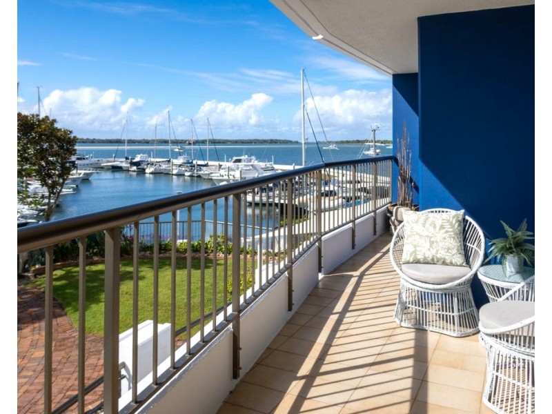 5/17 Bayview Street, Runaway Bay QLD 4216