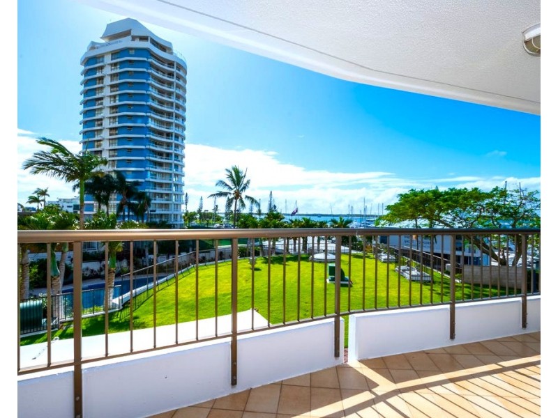 5/17 Bayview Street, Runaway Bay QLD 4216