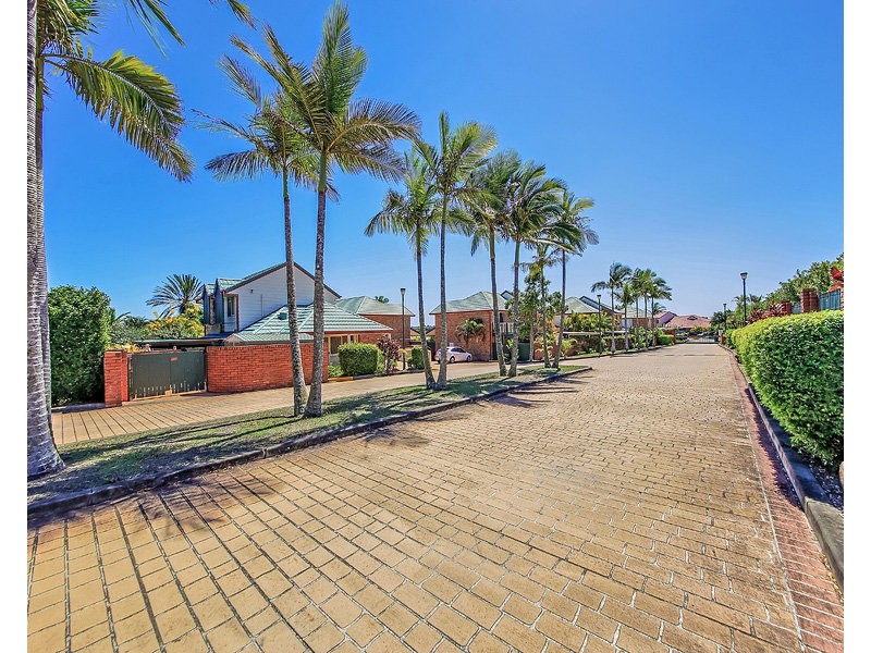 1/116 Meadowlands Road, Carina QLD 4152