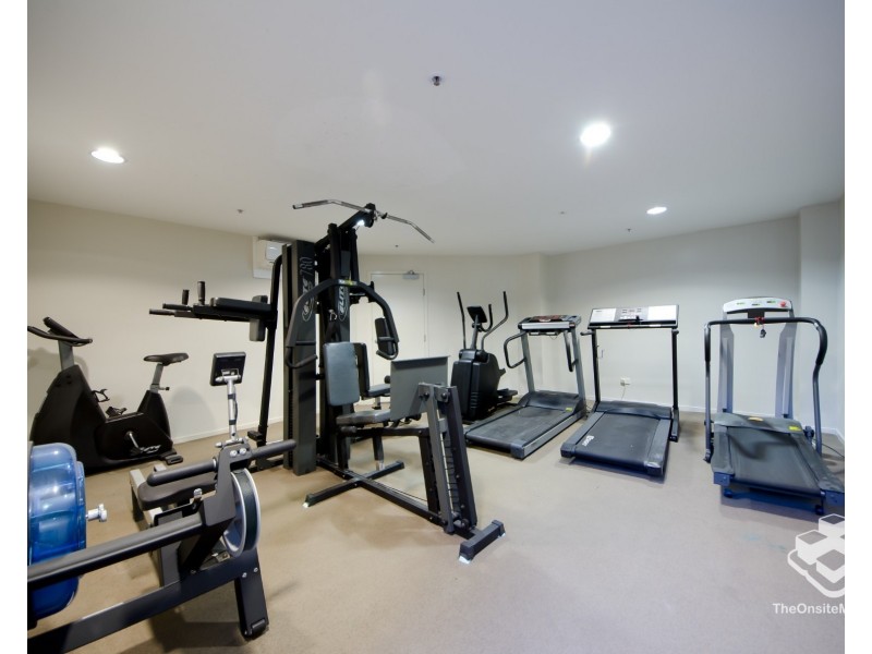 ID:21169735/21-31 Cypress Avenue, Surfers Paradise QLD 4217