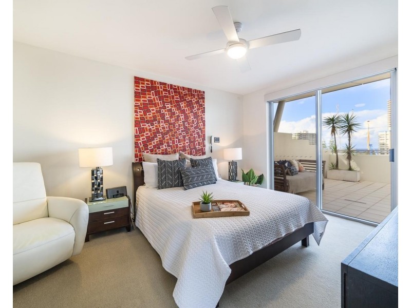 ID:21169735/21-31 Cypress Avenue, Surfers Paradise QLD 4217