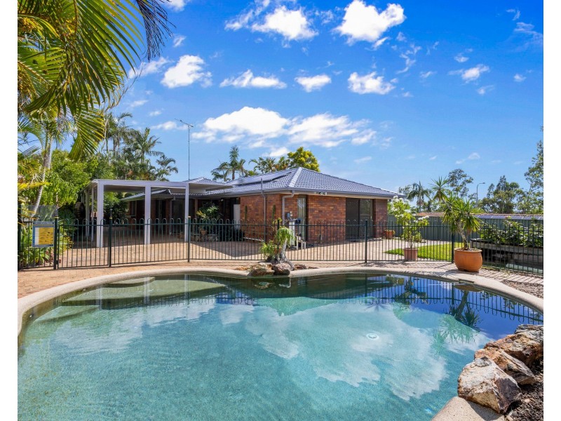 4 Berri Place, Helensvale QLD 4212
