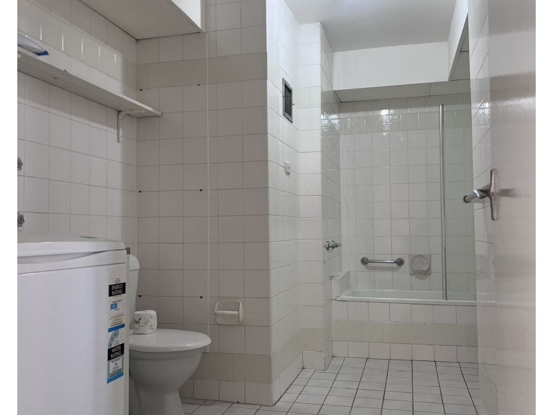 ID:21170018/2 Riverview Parade, Surfers Paradise QLD 4217