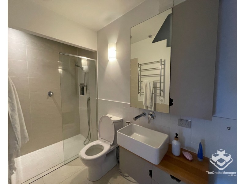 204/8 Skyring Terrace, Teneriffe QLD 4005