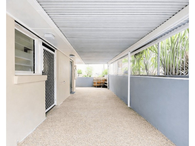 48 Camelia Avenue, Everton Hills QLD 4053
