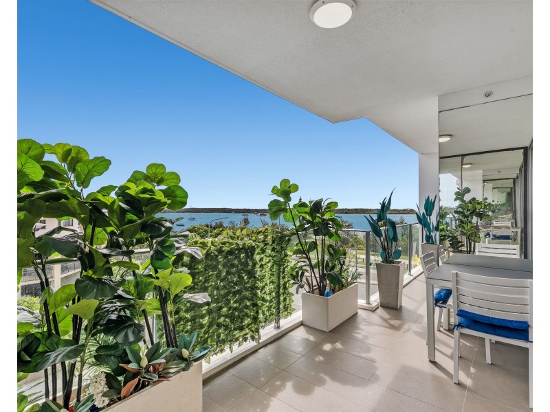 402/388 marine parade, Labrador QLD 4215