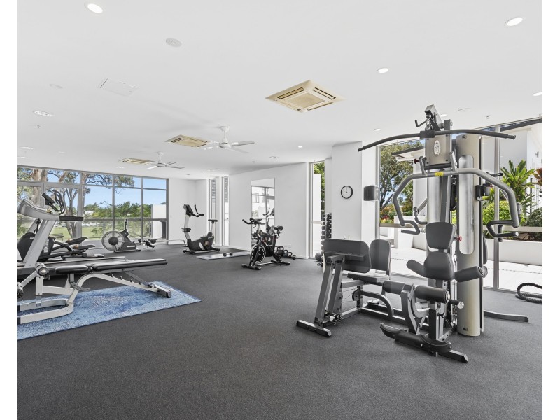 402/388 marine parade, Labrador QLD 4215