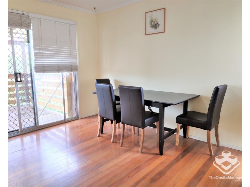 2/9 Omeo Street, Macgregor QLD 4109
