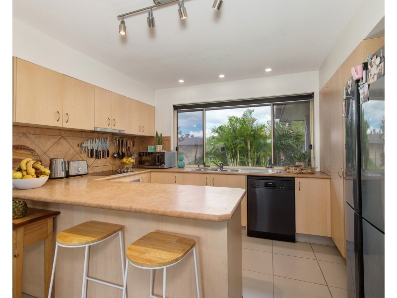 15 Bushgum Crescent, Upper Coomera QLD 4209