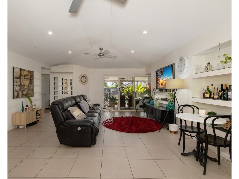 15 Bushgum Crescent, Upper Coomera QLD 4209