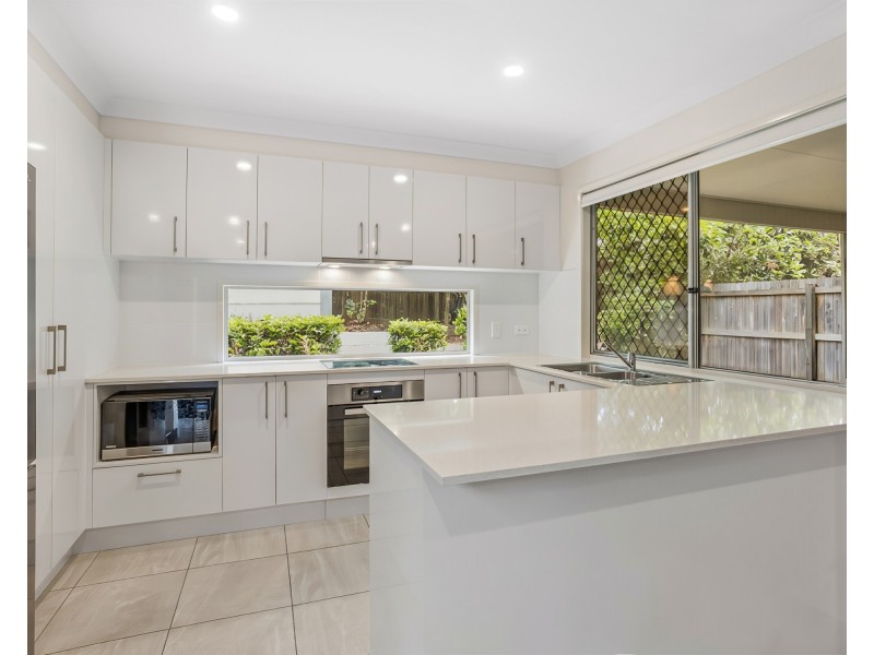 101/21 Emerald Place, Bridgeman Downs QLD 4035