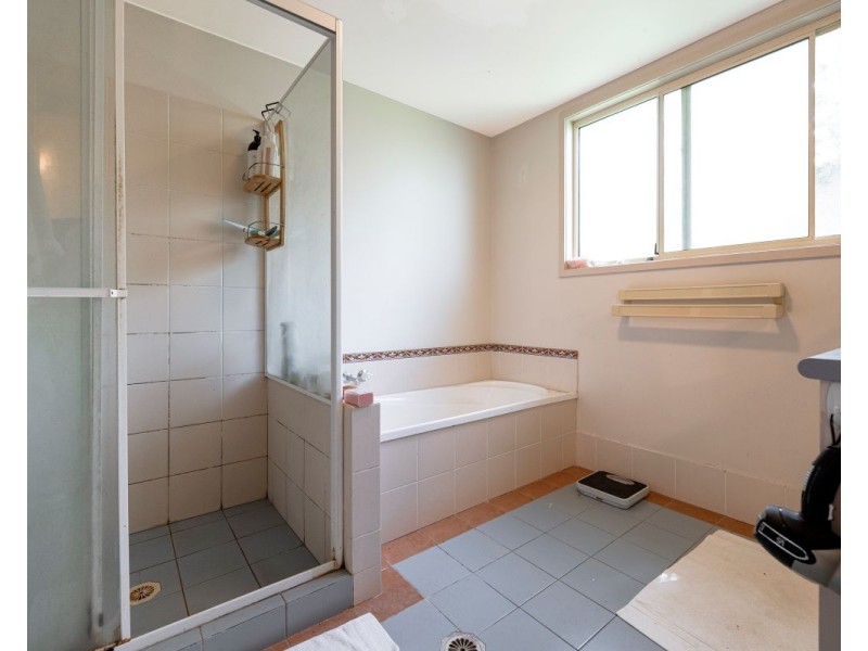 ID:21172461/31 Simpsons Road, Elanora QLD 4221