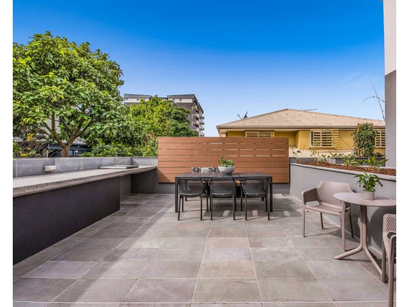 ID:21172984/51 Latham Street, Chermside QLD 4032