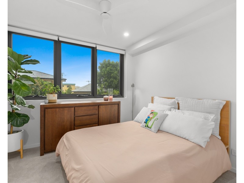 ID:21172984/51 Latham Street, Chermside QLD 4032