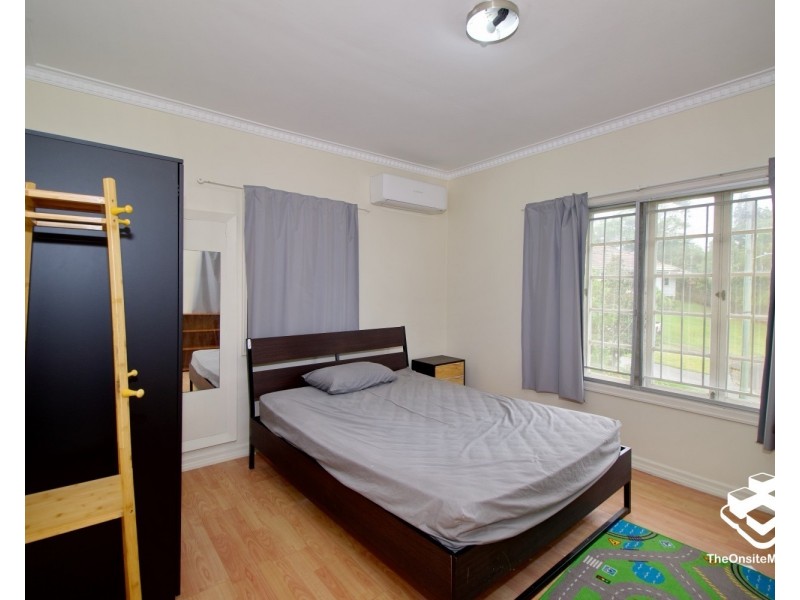 12 Mavis Street, St Lucia QLD 4067