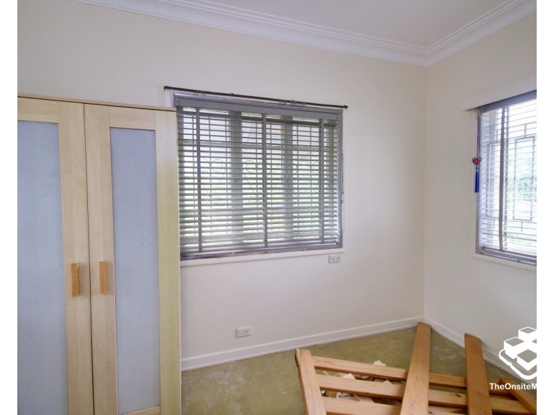 12 Mavis Street, St Lucia QLD 4067