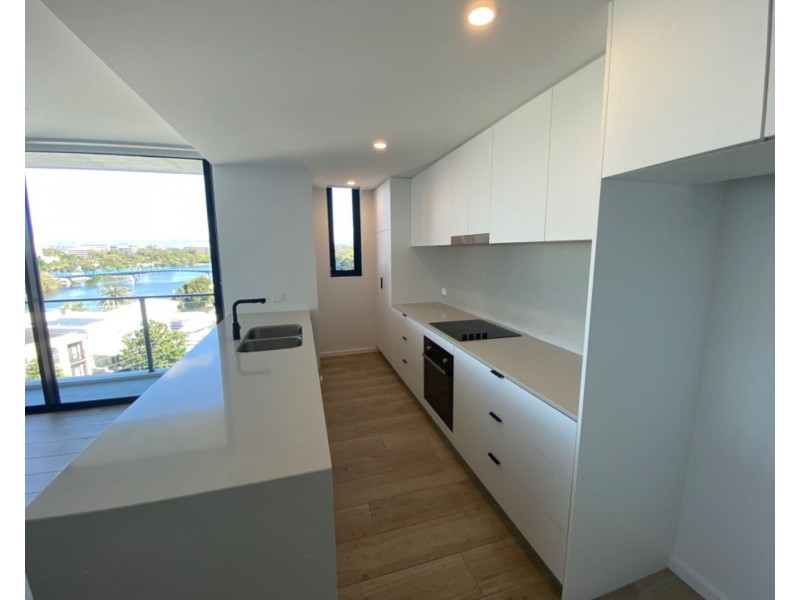 ID:21173283/256 Stanhill Drive, Surfers Paradise QLD 4217