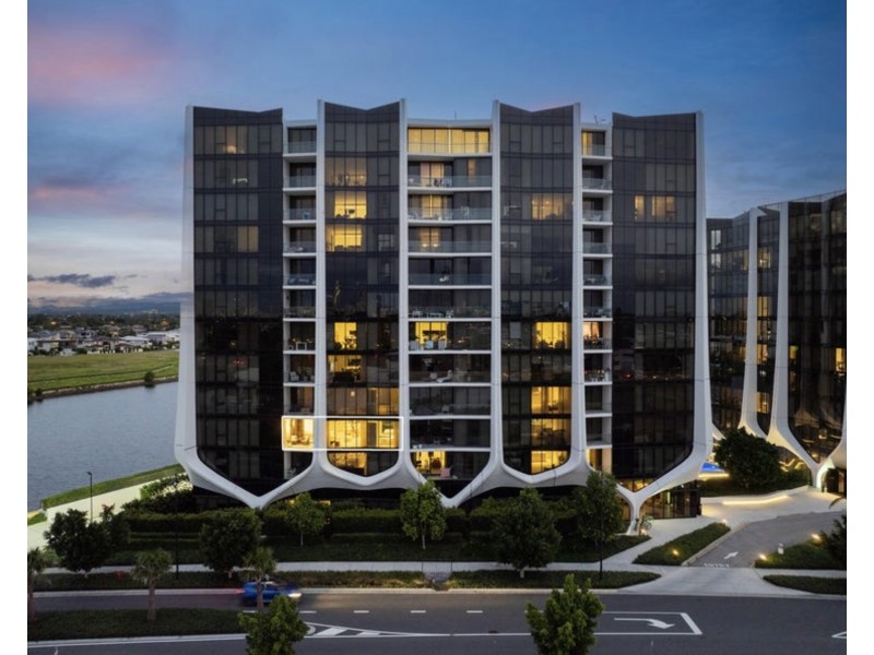 ID:21173291/24 The Lanes Boulevard, Mermaid Waters QLD 4218
